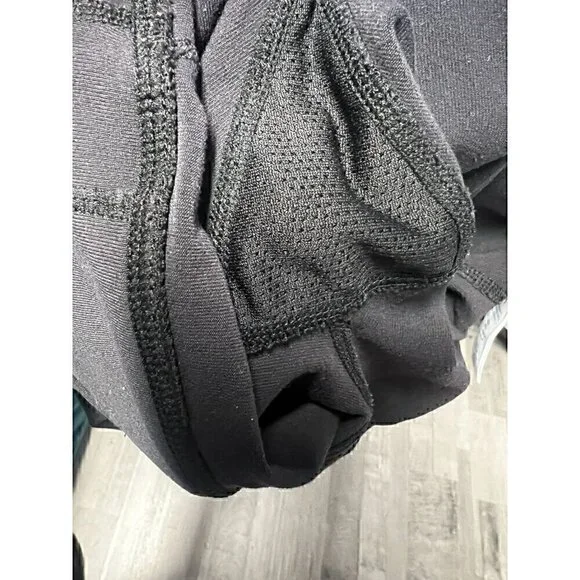 Lululemon Women High-Waisted Black Capris Leggings With Pockets, cropped yoga, 4 - Picture 9 of 9